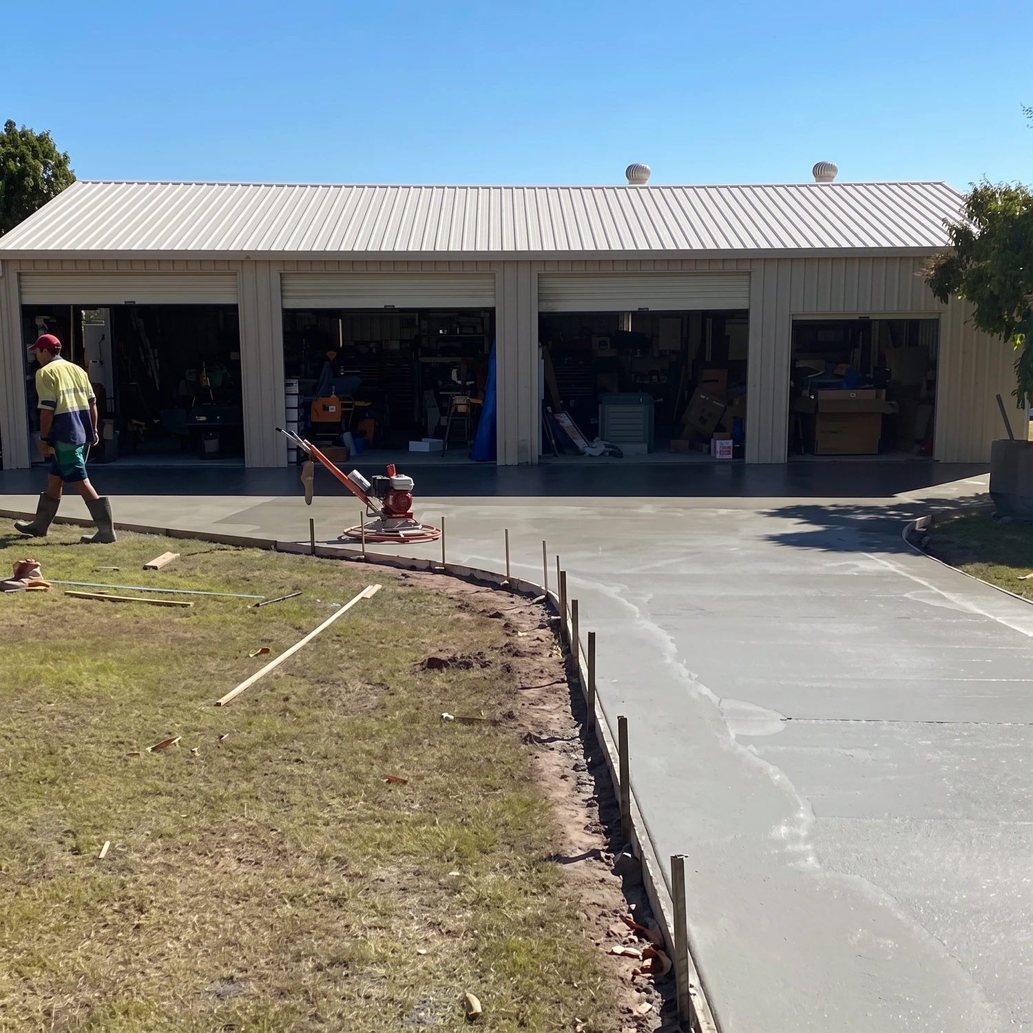 Concrete extension being installed by the Mark Holstein Concreting team